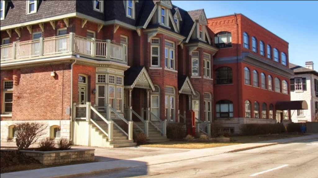 queen's university
