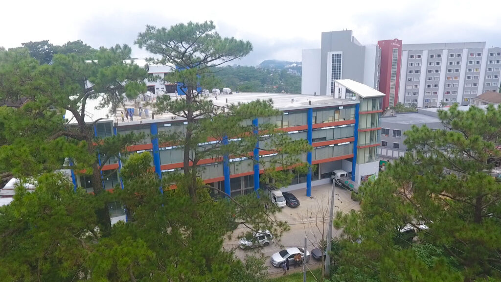 pines 어학원 전경
