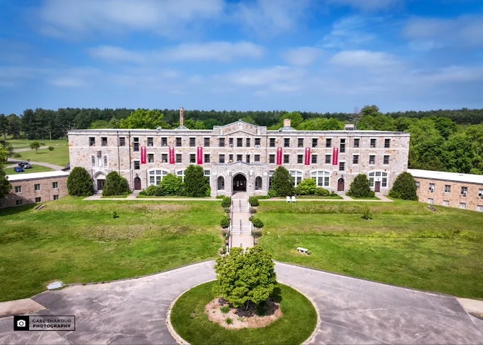 The MacDuffie School