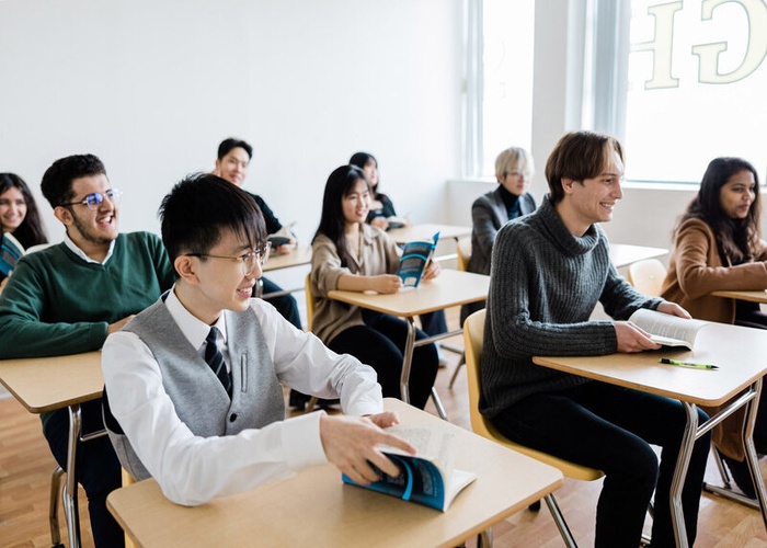 tia classroom with students