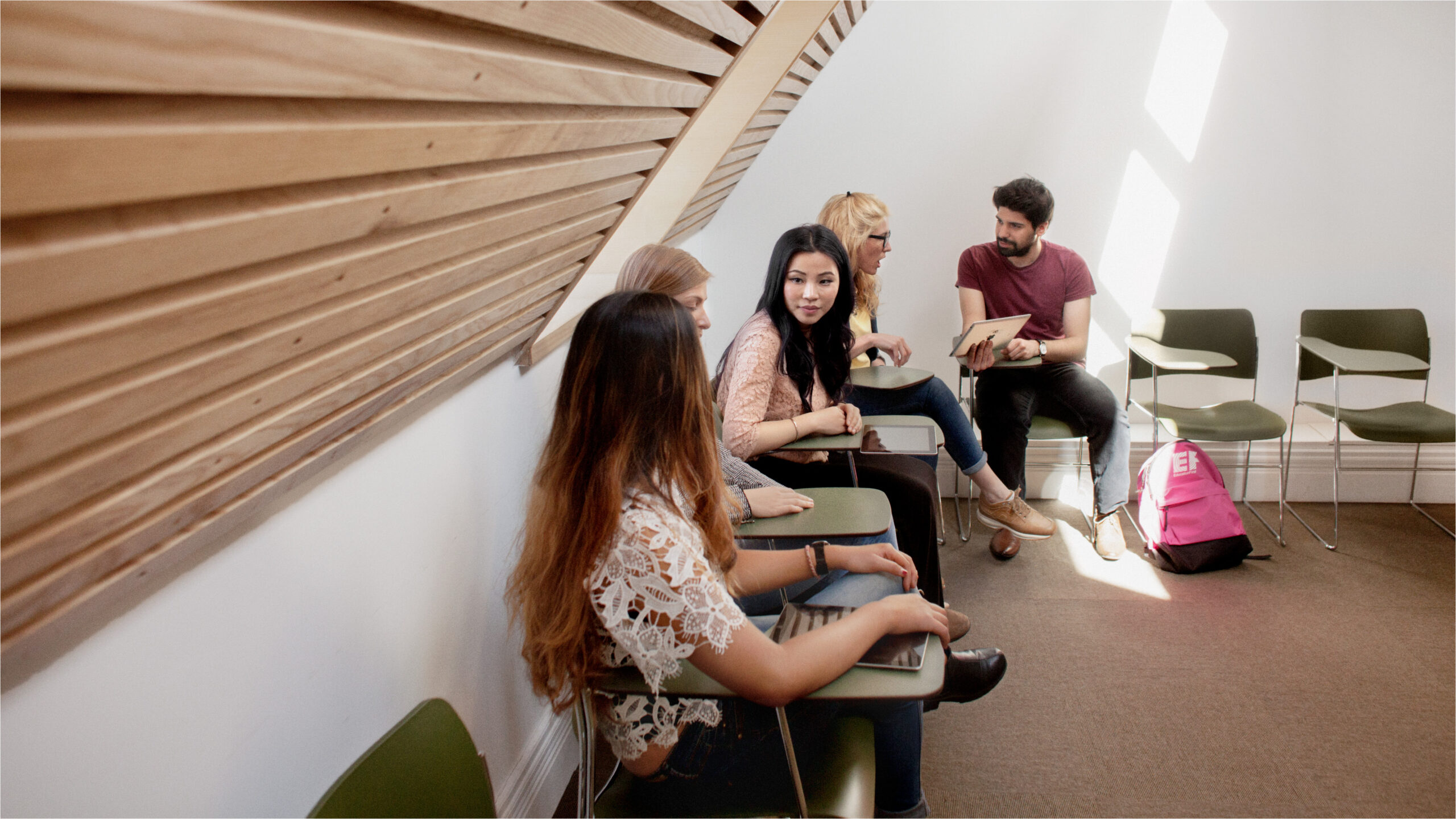 ef cambridge classroom3