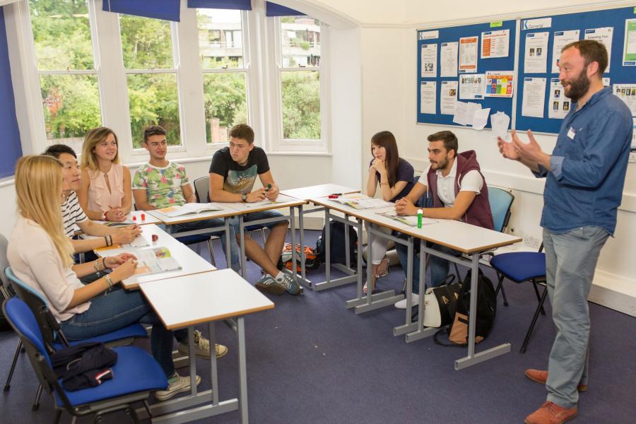 kaplan-english-school-Oxofrd-photo-gallery-17