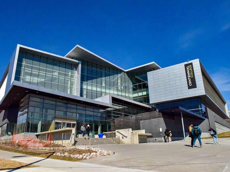 Centennial College 전경