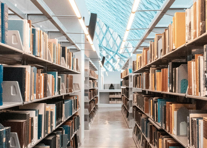 카디프 대학교 University of Cardiff library