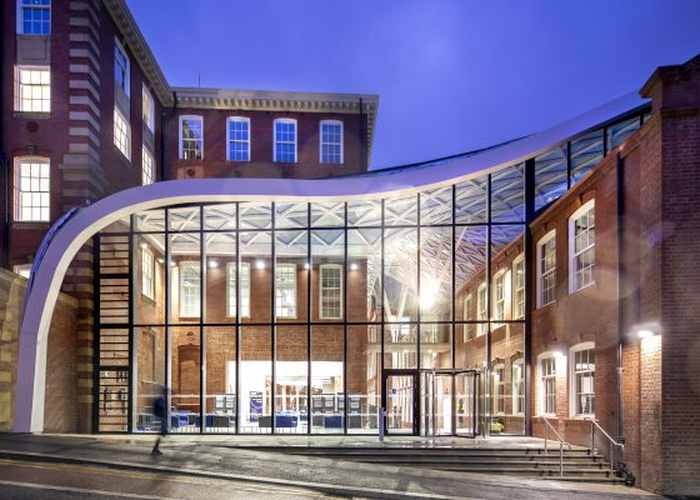 쉐필드 대학교 야경