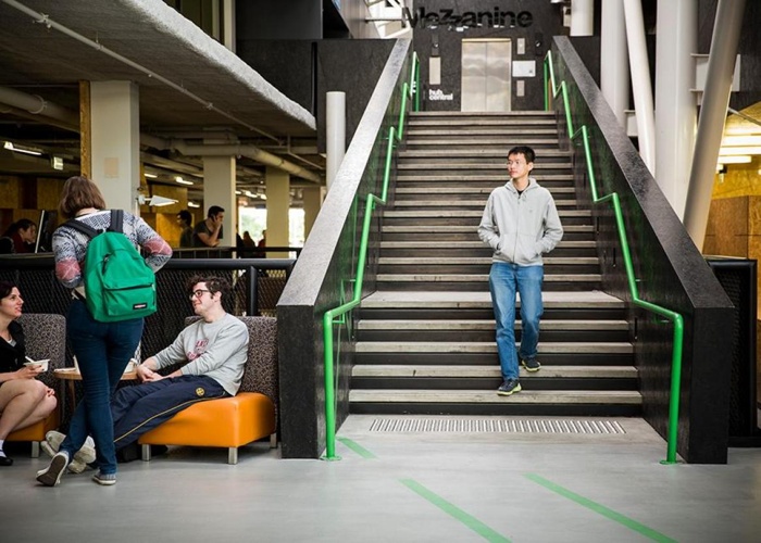 아델레이드 대학교