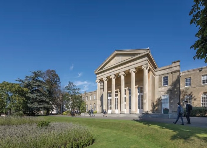 Mill Hill School