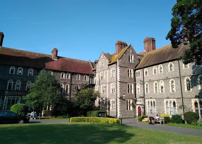Brighton College