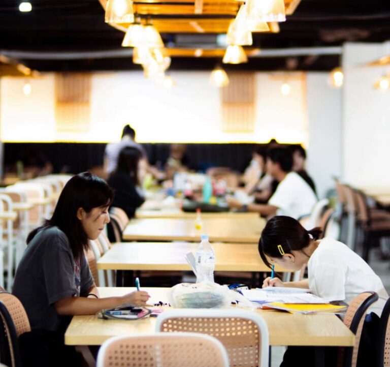 비세부 공부하는 학생